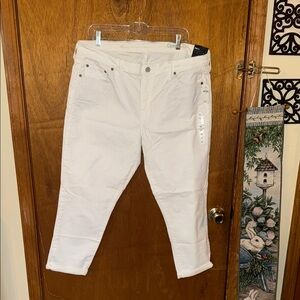 GAP White Ankle Cropped Jeans